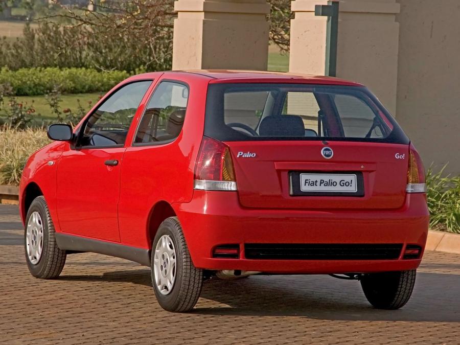  Fiat Palio 3-door 2005 года  (ZA) (фото 2 из 2)
